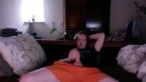 Snapshot of ceezeee chatting on December 2024 08:08:02 AM ceezeee online show from December 2024 08:08:02 AM