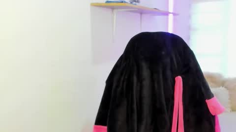 celeste_bonnet1 online show from November 2025 07:04:01 PM