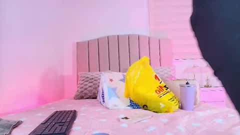 Snapshot of celeste_moonx chatting on November 2025 11:56:02 AM Celeste online show from November 2025 11:56:02 AM