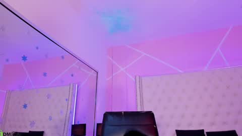 Snapshot of celeste_wayne chatting on December 2024 10:46:02 PM Celeste Wayne online show from December 2024 10:46:02 PM