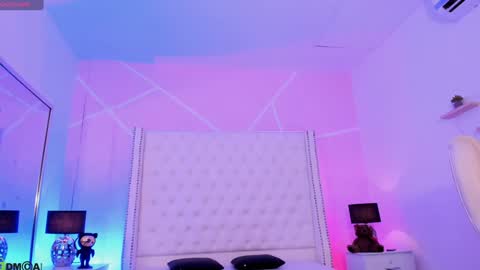 Snapshot of celeste_wayne chatting on December 2024 02:32:02 AM Celeste Wayne online show from December 2024 02:32:02 AM