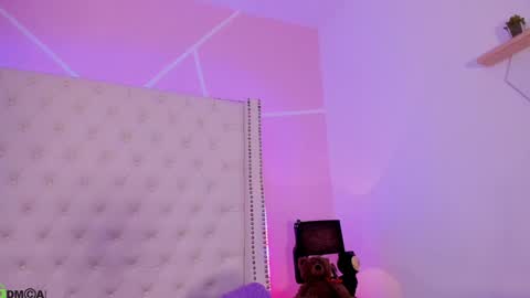 Snapshot of celeste_wayne chatting on February 2025 01:05:02 AM Celeste Wayne online show from February 2025 01:05:02 AM