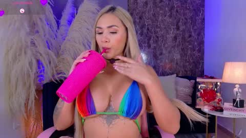 Snapshot of celestemiilani chatting on October 2025 08:07:01 PM online show from October 2025 08:07:01 PM