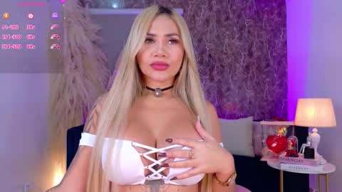 Snapshot of celestemiilani chatting on November 2025 08:33:02 PM online show from November 2025 08:33:02 PM