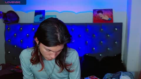 I am Valentinn online show from February 2025 04:39:02 AM