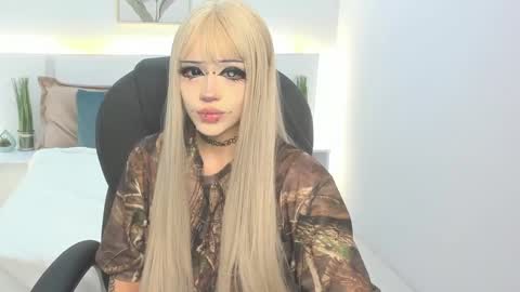 Snapshot of celestica_rose chatting on February 2025 04:17:02 AM Celestica online show from February 2025 04:17:02 AM