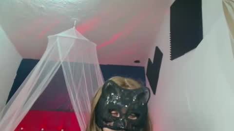 Snapshot of celinareyes21 chatting on February 2026 05:01:01 AM Celina Reyes21 online show from February 2026 05:01:01 AM