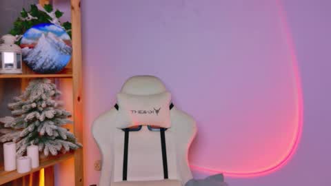  Celine  online show from February 2026 04:00:02 AM