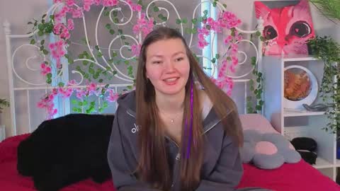 Snapshot of celineswiatkowski chatting on February 2026 07:37:02 AM Nina online show from February 2026 07:37:02 AM