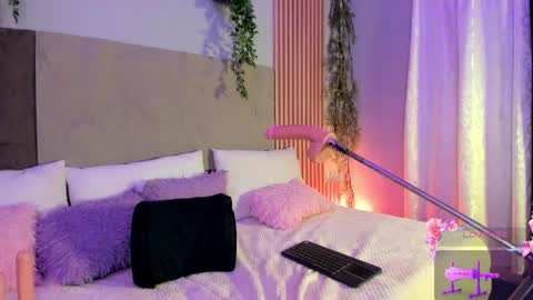 Hello guys my name is Sofi and Lizzie and  Vanessa online show from April 2026 08:43:02 PM
