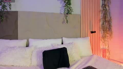 Hello guys my name is Sofi and Lizzie and  Vanessa online show from April 2026 10:25:02 PM