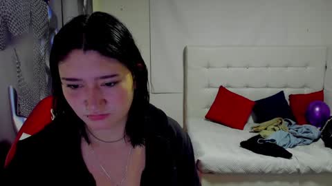 Cerecita  online show from January 2025 12:31:01 PM