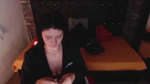 Cerecita  online show from January 2025 12:22:01 PM