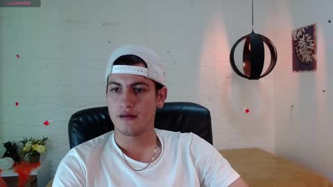 Snapshot of cerokershelby chatting on December 2024 06:43:01 AM Ceroke online show from December 2024 06:43:01 AM