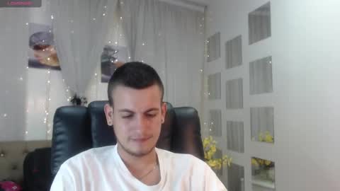 Snapshot of cerokershelby chatting on January 2025 10:19:01 PM Ceroke online show from January 2025 10:19:01 PM