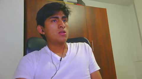 Snapshot of cesarex148 chatting on December 2024 04:53:01 AM Cesar online show from December 2024 04:53:01 AM