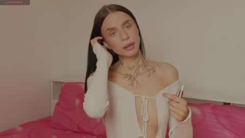 Livia online show from May 2026 12:54:01 PM