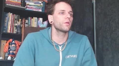 Snapshot of cguffey2284 chatting on February 2025 02:05:02 AM cguffey2284 online show from February 2025 02:05:02 AM