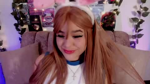 Snapshot of chaarlotte_1 chatting on April 2026 05:48:02 PM charlotte online show from April 2026 05:48:02 PM