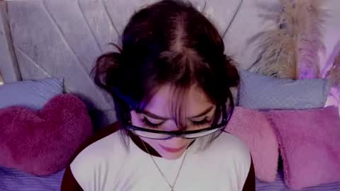Snapshot of chaarlotte_1 chatting on May 2026 12:21:02 PM charlotte online show from May 2026 12:21:02 PM