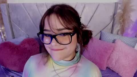 Snapshot of chaarlotte_1 chatting on June 2026 04:05:02 PM charlotte online show from June 2026 04:05:02 PM