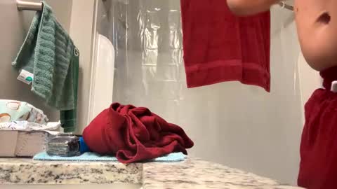 Snapshot of chacho1968 chatting on October 2025 03:32:01 PM Chuck online show from October 2025 03:32:01 PM