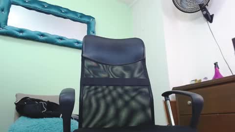 Chalon  online show from March 2026 07:40:02 PM