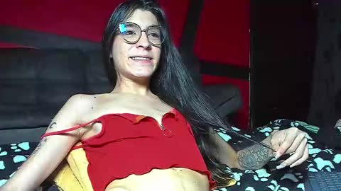 chaminelan online show from December 2024 12:11:02 PM