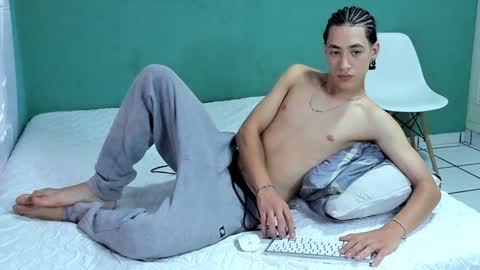 Snapshot of chandler_kenji chatting on December 2024 09:06:02 PM Kenji online show from December 2024 09:06:02 PM