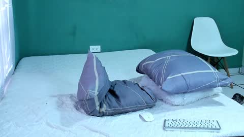 Snapshot of chandler_kenji chatting on December 2024 07:01:02 PM Kenji online show from December 2024 07:01:02 PM