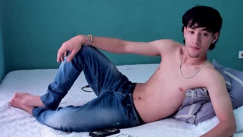 Snapshot of chandler_kenji chatting on December 2024 07:07:02 PM Kenji online show from December 2024 07:07:02 PM