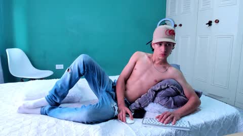 Snapshot of chandler_kenji chatting on January 2025 06:40:02 PM Kenji online show from January 2025 06:40:02 PM