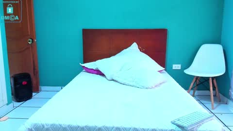 Snapshot of chandler_kenji chatting on March 2025 08:27:02 PM Kenji online show from March 2025 08:27:02 PM