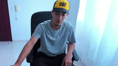 Snapshot of chandler_kenji chatting on September 2025 05:07:02 PM Kenji online show from September 2025 05:07:02 PM