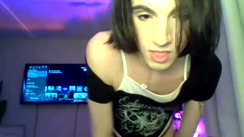 Snapshot of chanel2002 chatting on March 2025 01:01:01 AM chanel2002 online show from March 2025 01:01:01 AM