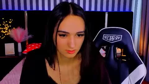 Snapshot of chanell_maon chatting on June 2026 01:31:01 PM chanell_maon online show from June 2026 01:31:01 PM
