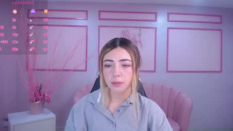 Snapshot of channel_blonde_a chatting on December 2024 05:00:01 PM channel_blonde_a online show from December 2024 05:00:01 PM