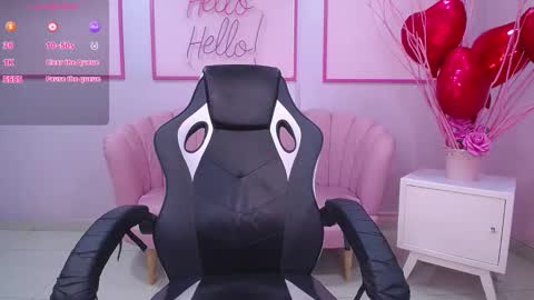 Snapshot of channel_blonde_a chatting on February 2025 05:25:02 PM channel_blonde_a online show from February 2025 05:25:02 PM