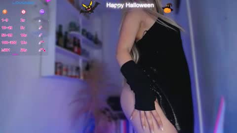 Snapshot of channel_blonde_a chatting on October 2025 05:08:01 AM channel_blonde_a online show from October 2025 05:08:01 AM