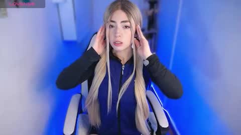 Snapshot of channel_blonde_a chatting on November 2025 03:45:02 PM channel_blonde_a online show from November 2025 03:45:02 PM