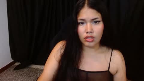 Snapshot of channel_mills chatting on December 2025 07:41:01 PM C H A N N E L online show from December 2025 07:41:01 PM