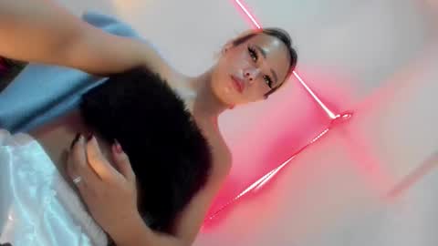 chantal_fuck online show from May 2026 01:12:02 AM
