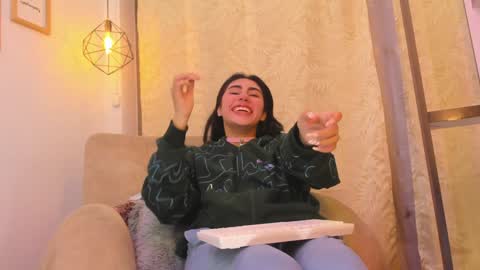 Chantall online show from January 2025 04:28:02 AM