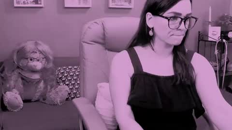 The Queen online show from June 2026 10:35:02 PM
