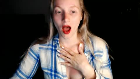Snapshot of chanti_lovee chatting on July 2026 09:21:02 PM We Vibe Device that vibrates at the sound of Tips and makes me wet. vibe lush edging daddy lovense online show from July 2026 09:21:02 PM