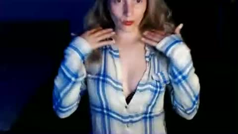 Snapshot of chanti_lovee chatting on July 2026 10:04:01 PM We Vibe Device that vibrates at the sound of Tips and makes me wet. vibe lush edging daddy lovense online show from July 2026 10:04:01 PM