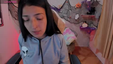 Violeta online show from October 2025 01:31:01 AM