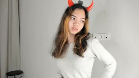 Snapshot of charitybergeaux chatting on November 2025 06:36:02 AM MIchelle online show from November 2025 06:36:02 AM