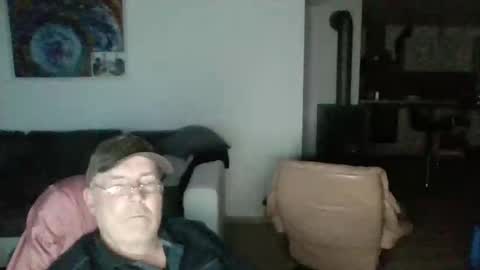 charles6064 online show from December 2024 06:39:02 PM