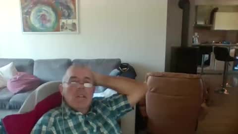 charles6064 online show from May 2026 11:27:02 AM